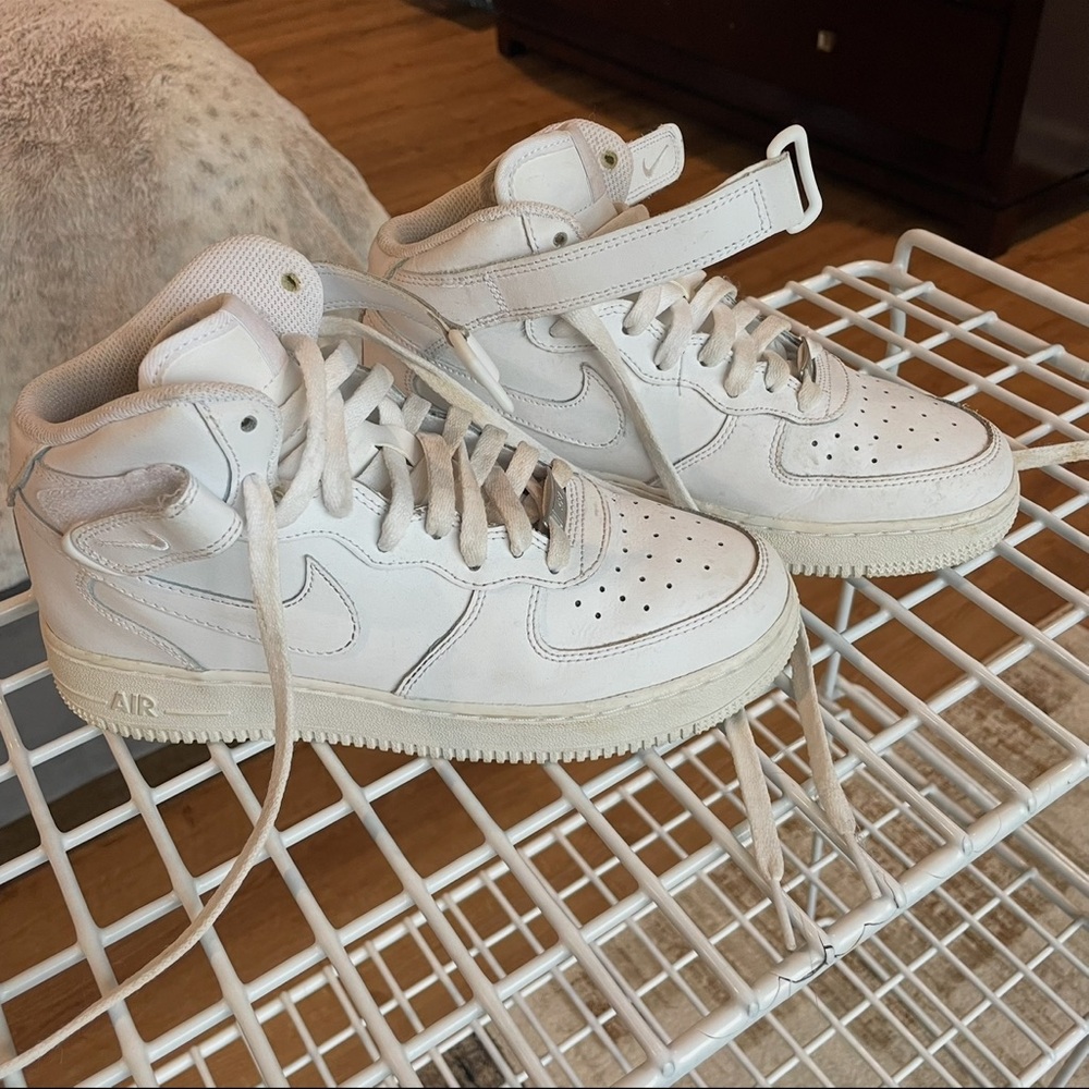 Kids Nike Air Classic White High-Tops with Velcro